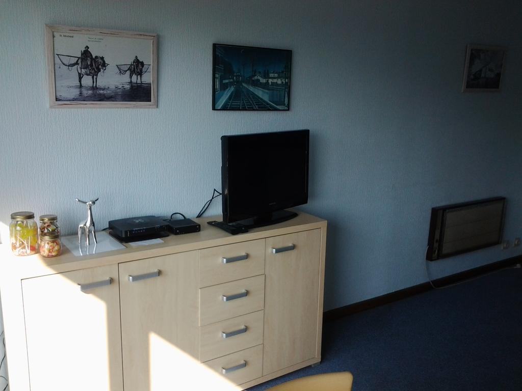 Zonnig Appartement met Zeezicht Koksijde Buitenkant foto
